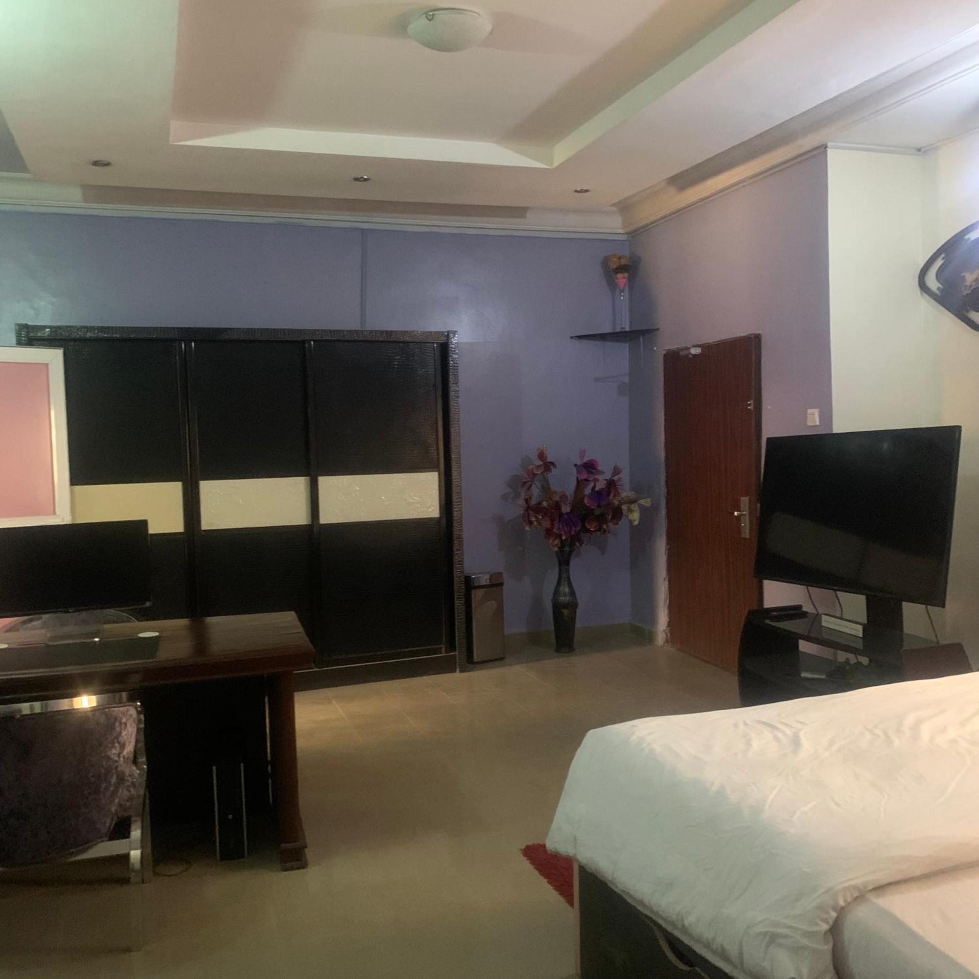 Health Plaza Abuja Aparthotel Ngoại thất bức ảnh