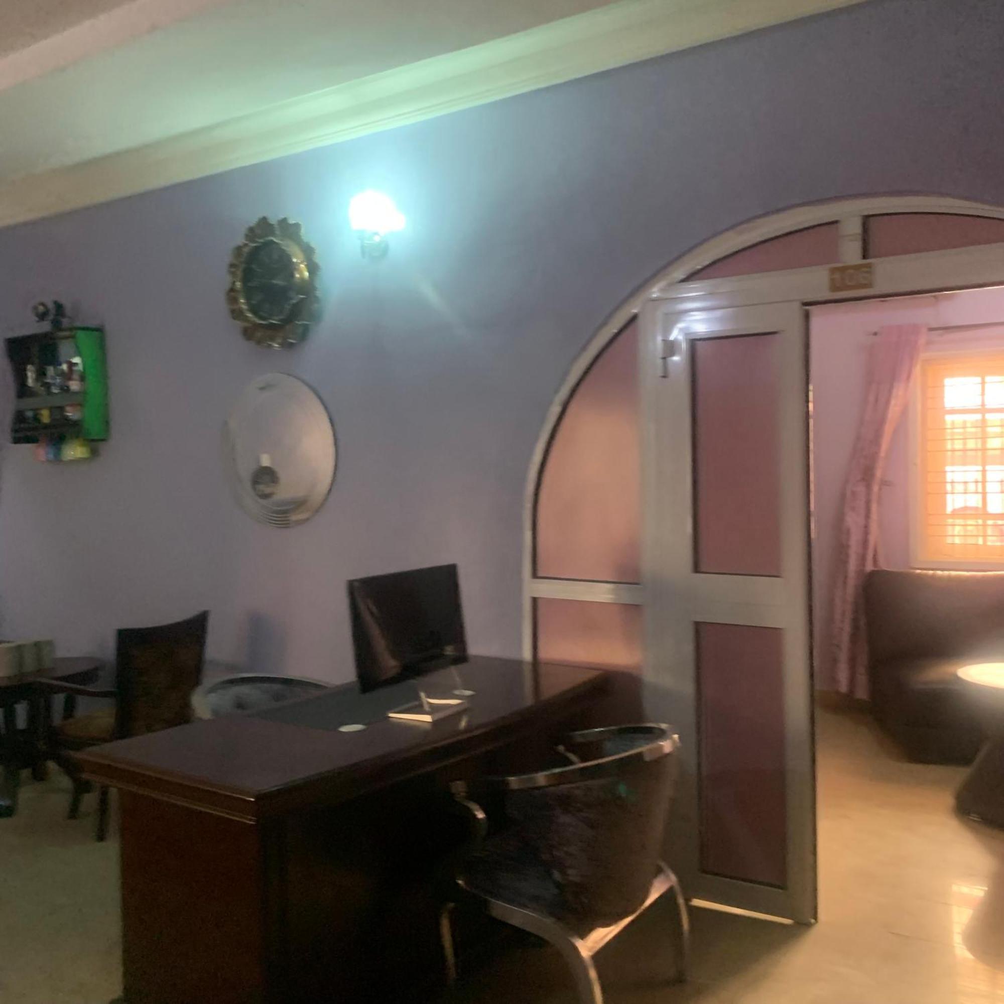 Health Plaza Abuja Aparthotel Ngoại thất bức ảnh