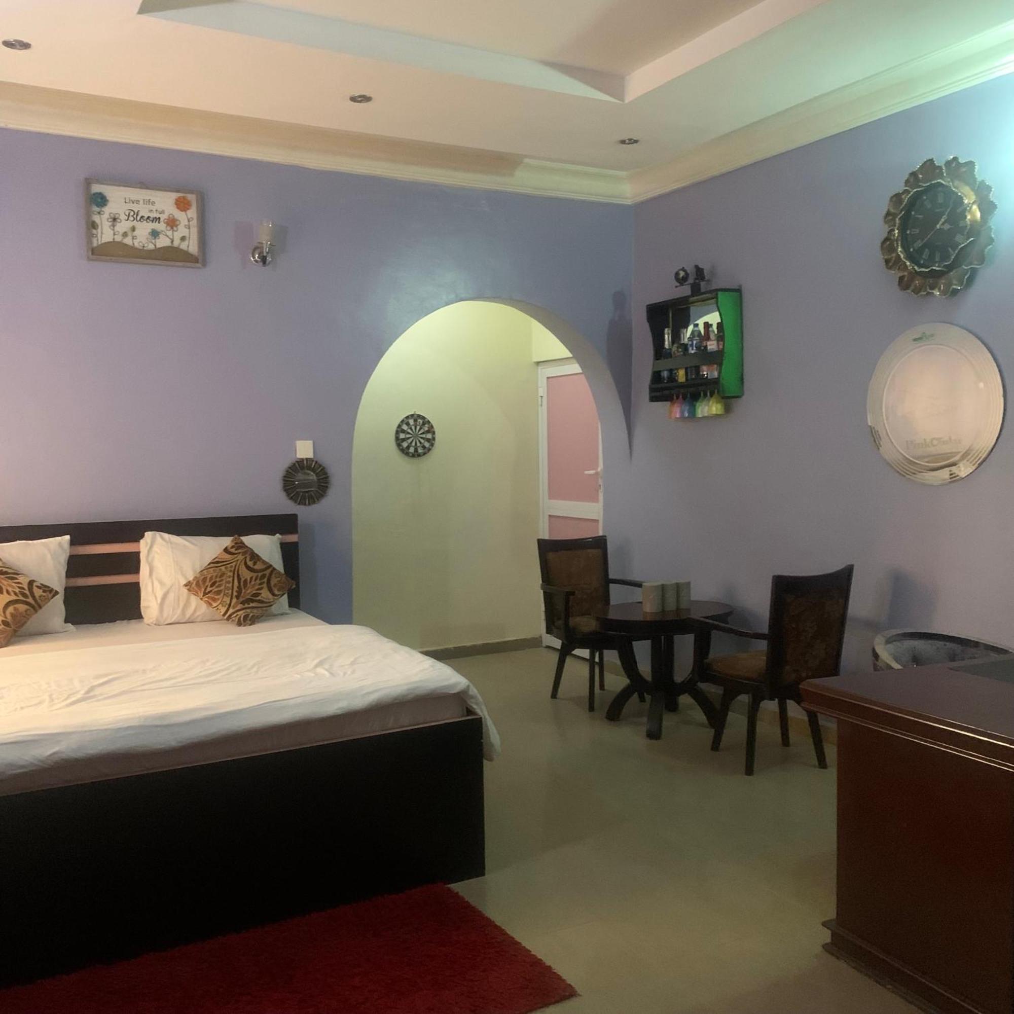 Health Plaza Abuja Aparthotel Ngoại thất bức ảnh