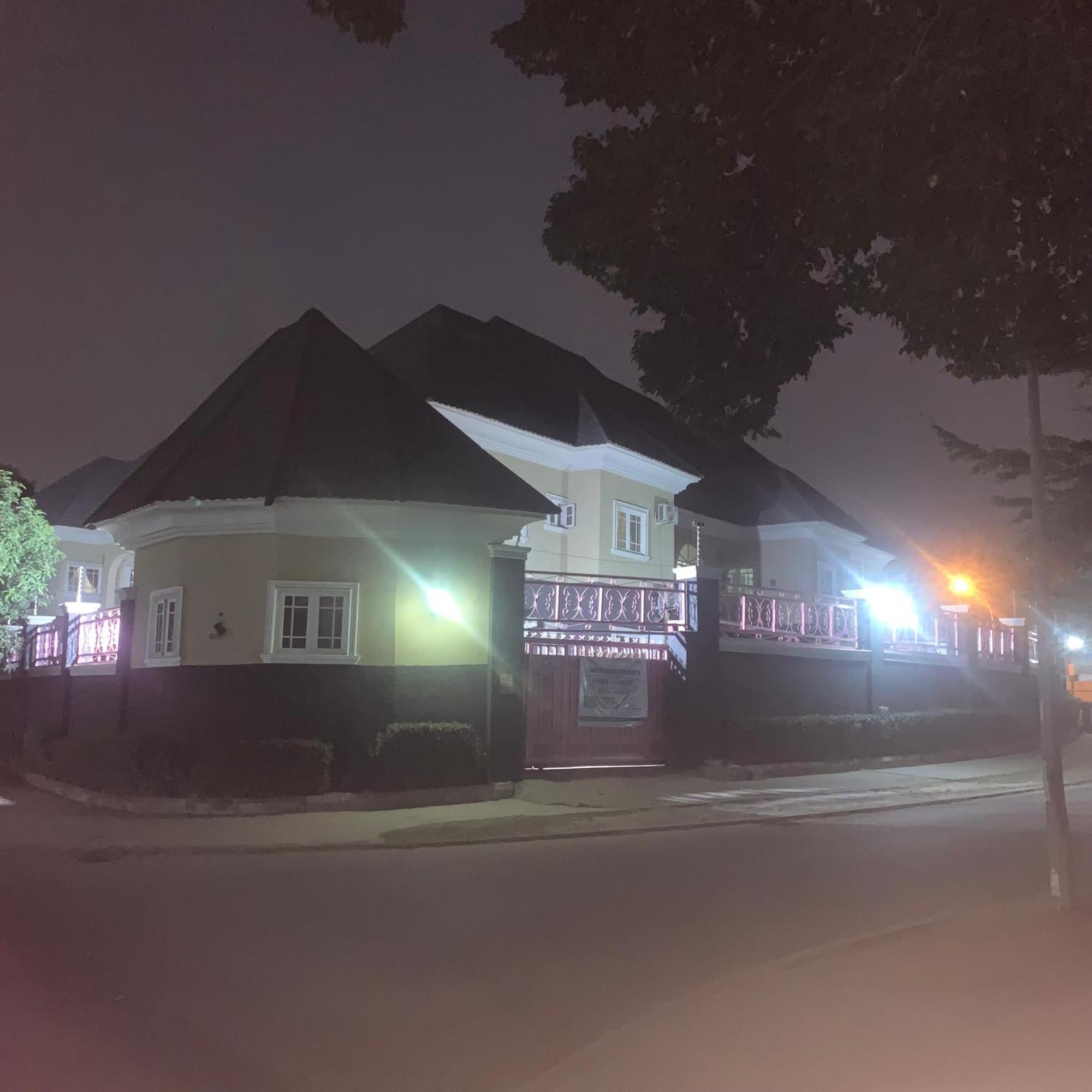 Health Plaza Abuja Aparthotel Ngoại thất bức ảnh