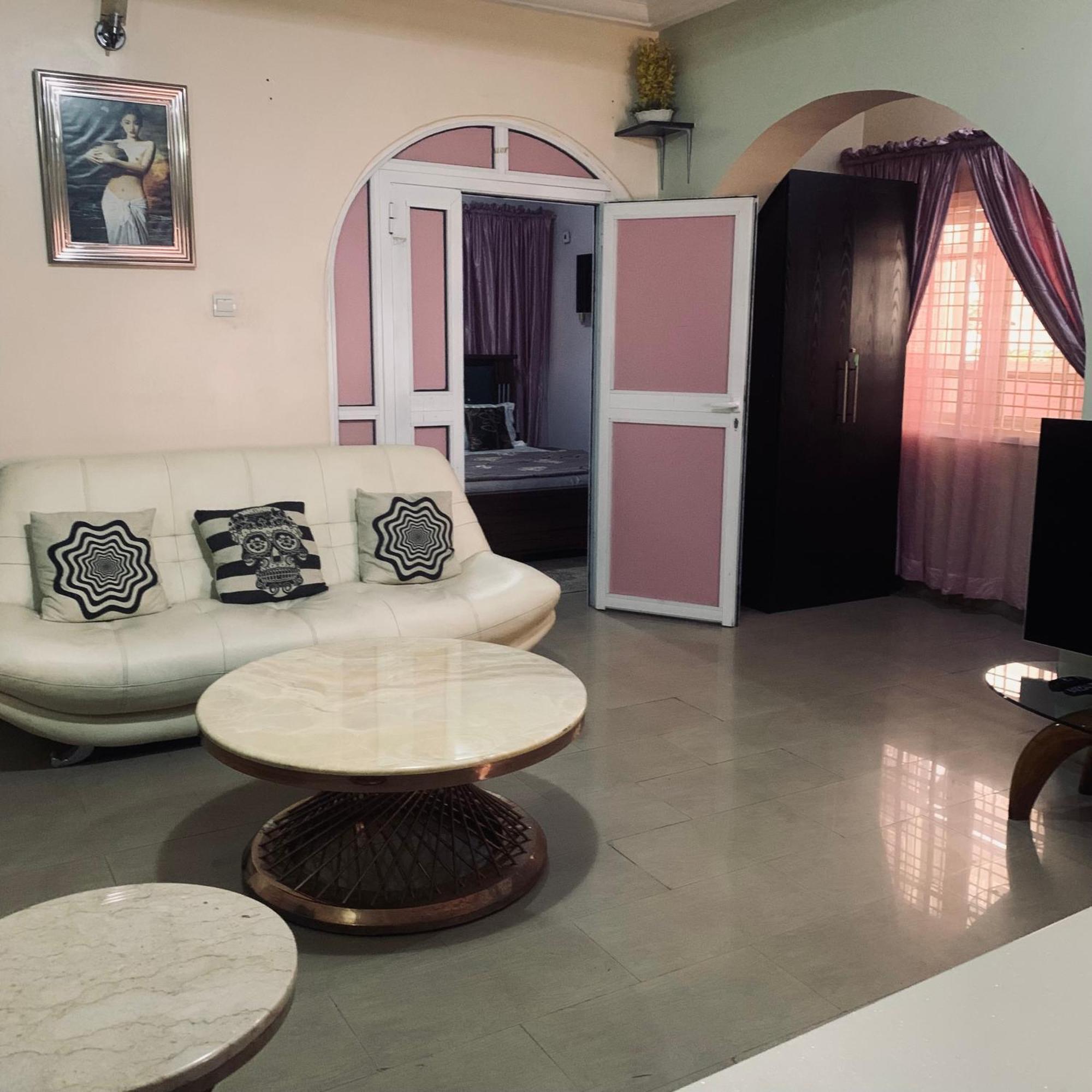 Health Plaza Abuja Aparthotel Ngoại thất bức ảnh