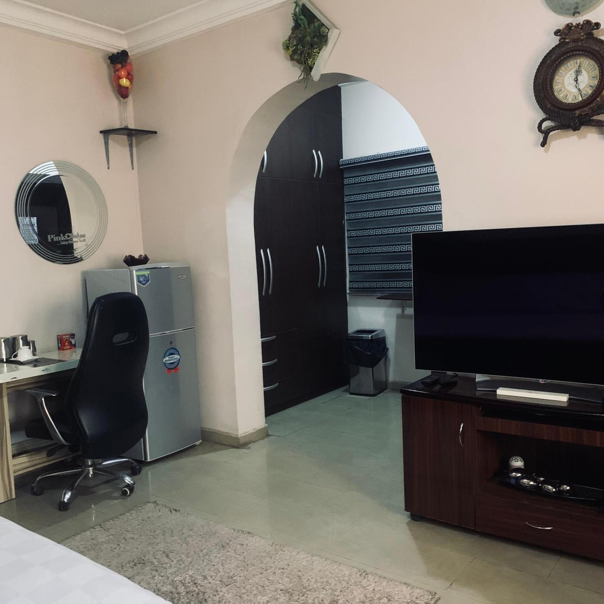 Health Plaza Abuja Aparthotel Ngoại thất bức ảnh