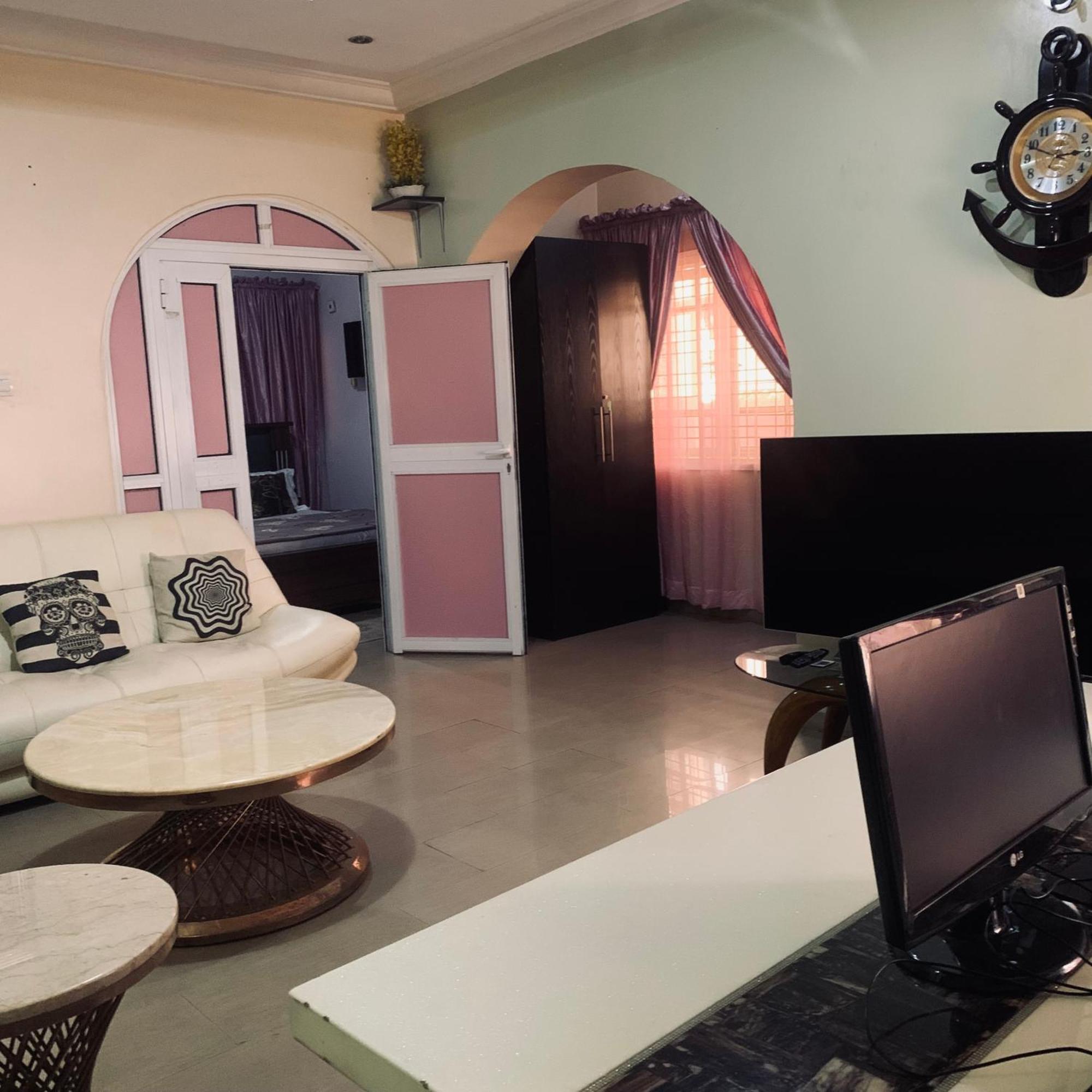 Health Plaza Abuja Aparthotel Ngoại thất bức ảnh