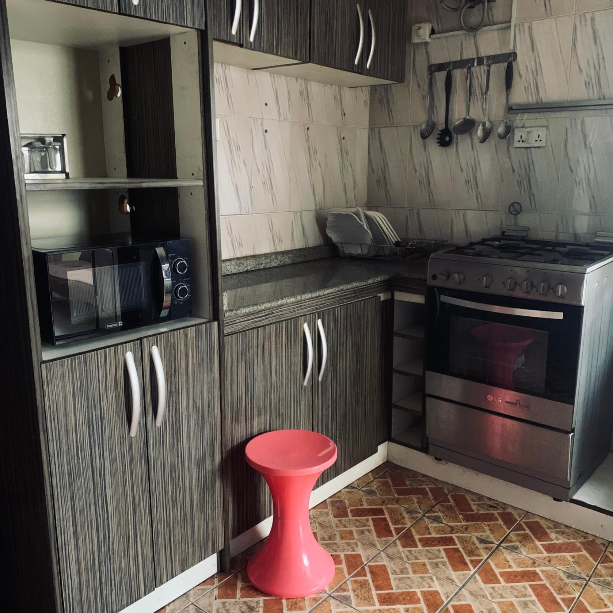 Health Plaza Abuja Aparthotel Ngoại thất bức ảnh