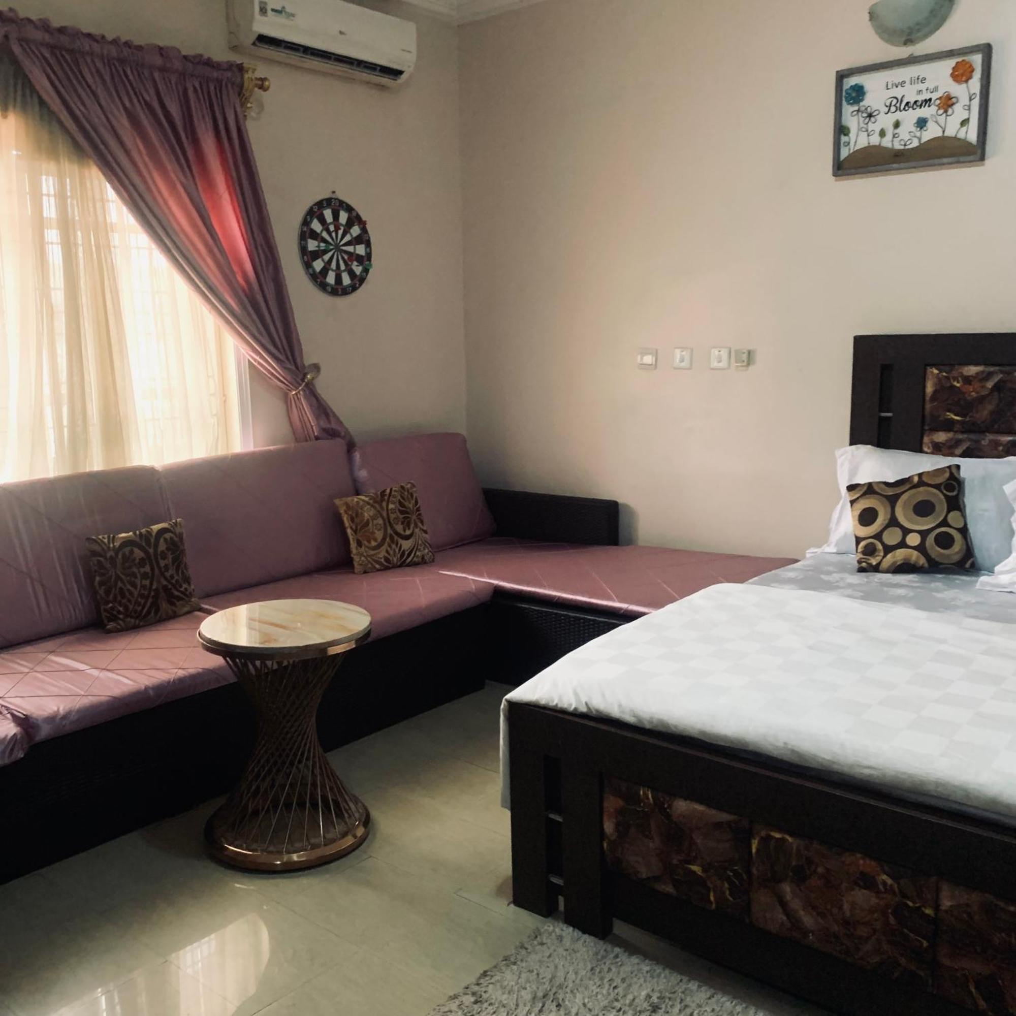 Health Plaza Abuja Aparthotel Ngoại thất bức ảnh