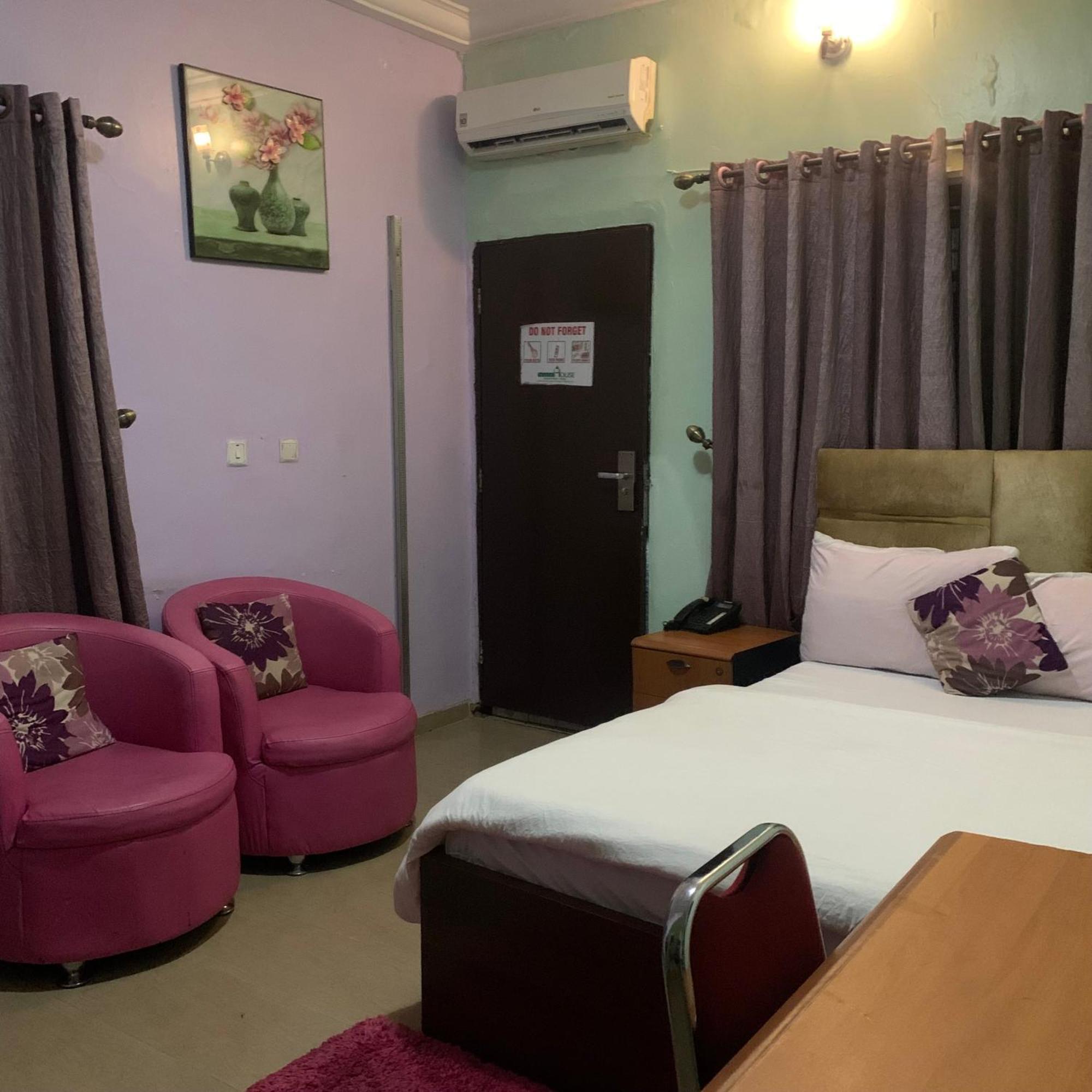 Health Plaza Abuja Aparthotel Ngoại thất bức ảnh