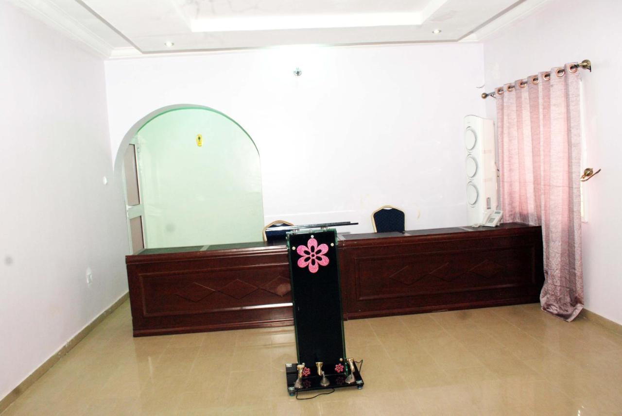 Health Plaza Abuja Aparthotel Ngoại thất bức ảnh
